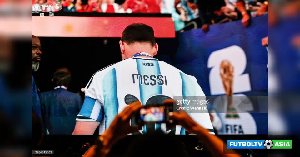 "So'nggi o'yin… Butun umrlik libos". Messi terma jamoadagi xayrlashuv o'yini libosini ko'rsatdi