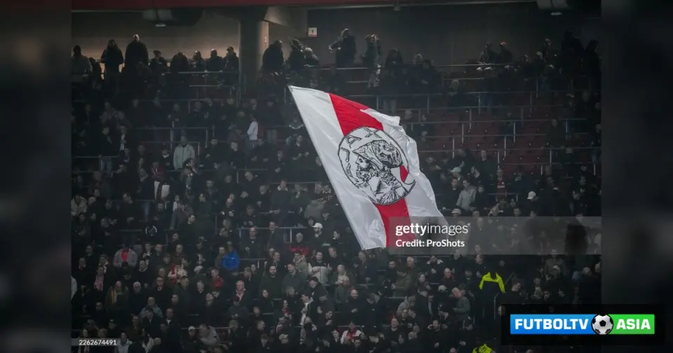 "Ayaks" "Manchester Yunayted" sobiq yarim himoyachisi bilan shartnoma imzoladi
