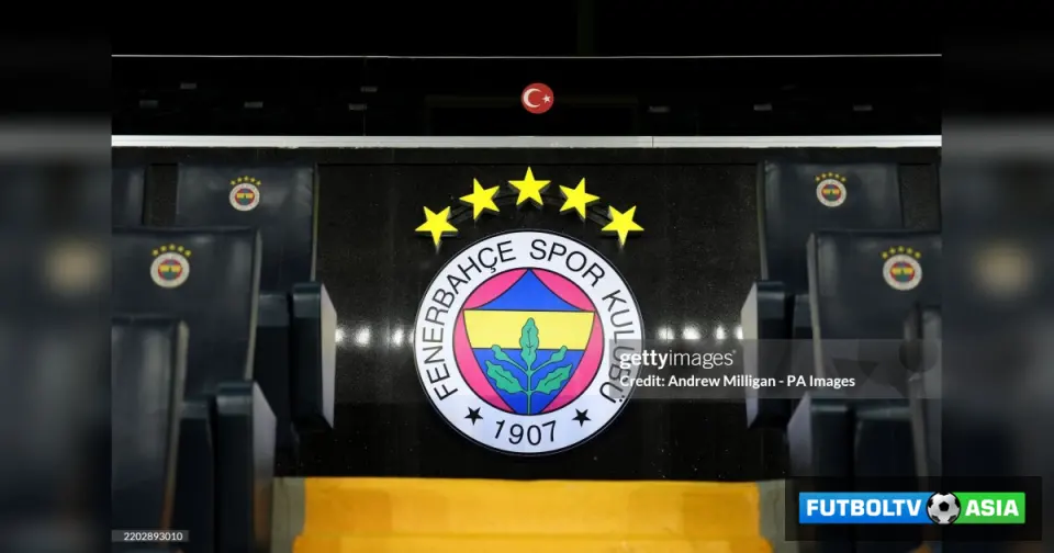 "Fenerbaxche" qarzdorlik sabab uchta transfer oynasiga ban oldi