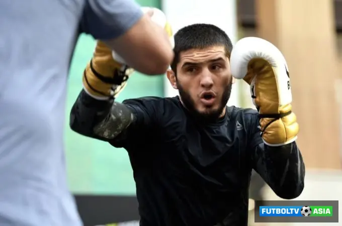 "U etarlicha ish qildi". Maxachev UFC chempioni faoliyatini yakunlashi kerakligi haqida gapirdi