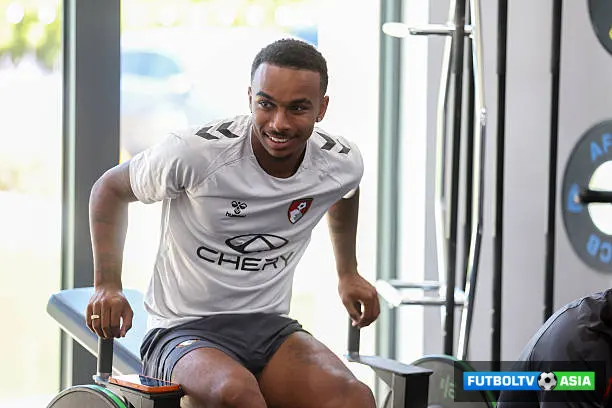 "Arsenal", "Barselona", "Manchester Siti" va bir qator yetakchi klublar qiziqish bildirayotgan futbolchi operasiya qilindi